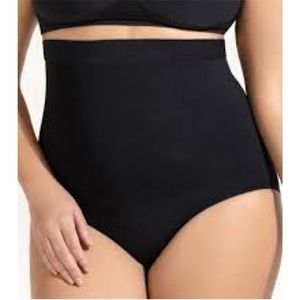Empetua Black body shaper brief size M/L